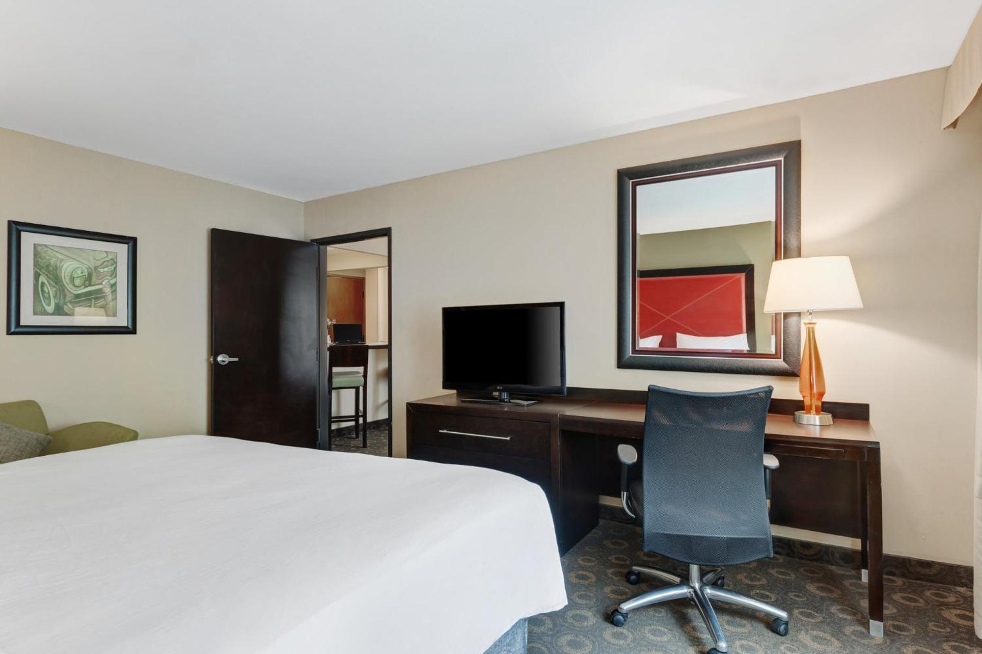 Crowne Plaza Houston Galleria Area By Ihg Exterior photo