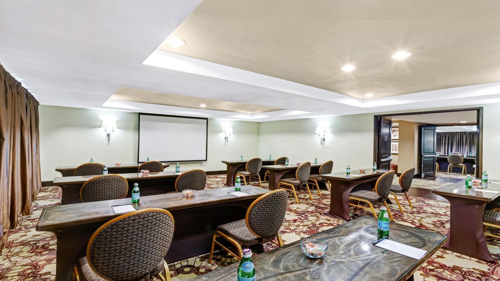 Crowne Plaza Houston Galleria Area By Ihg Exterior photo